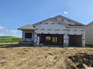 16013 Isabella St, Bennington, NE 68007