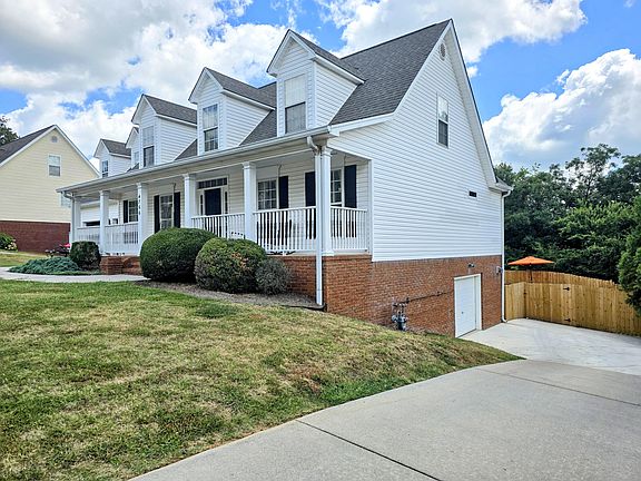 3rd image of 4766 Crestridge Ln NW