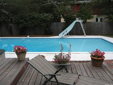 4th image of 256 Ewing Ct NW