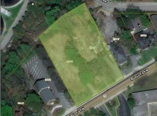 2356 Bolton Rd NW, Atlanta, GA 30318