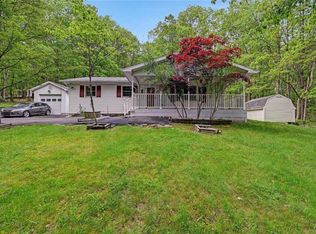 616 Rainbow Ter, Effort, PA 18330