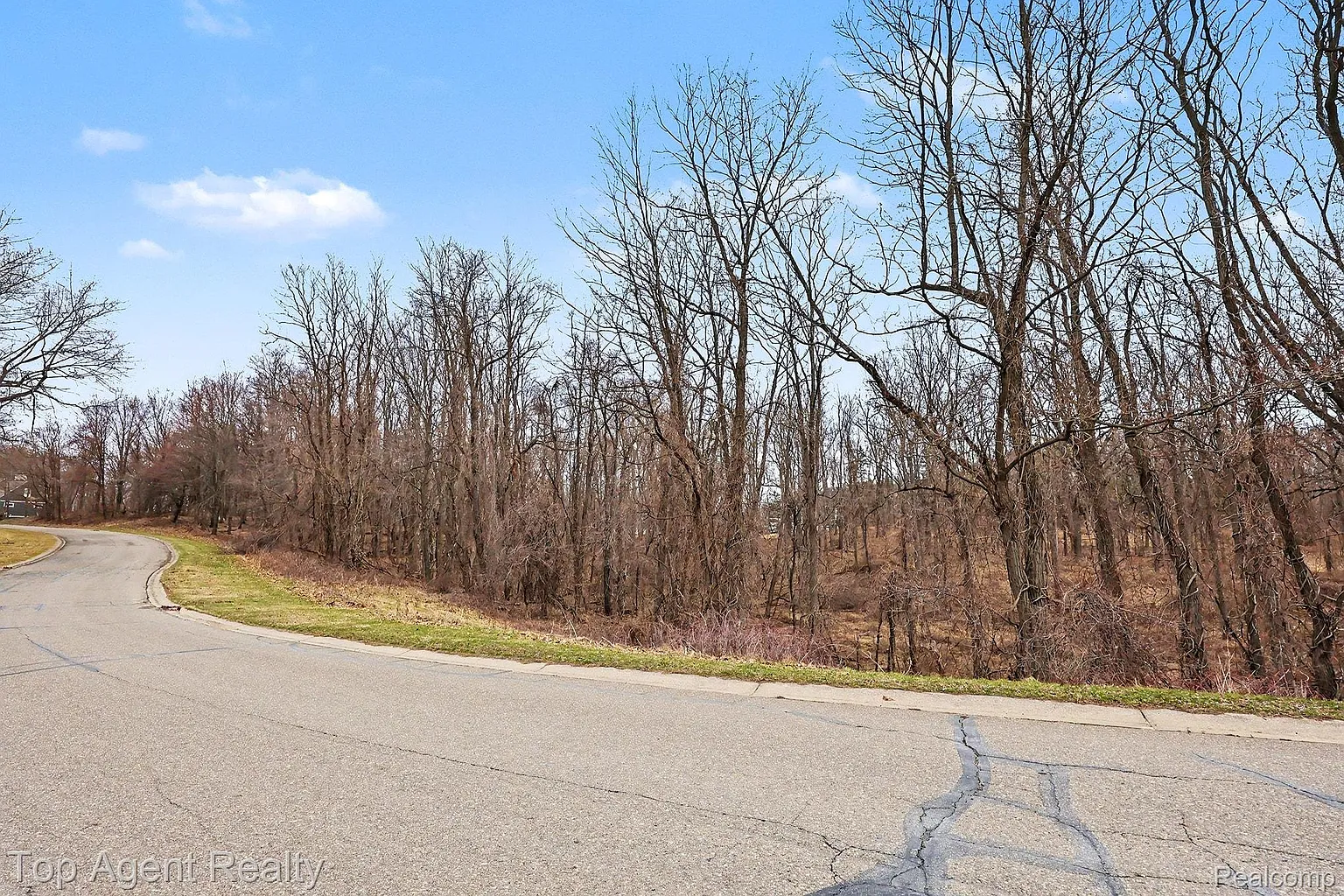1511 Barrwood Trl photo 1