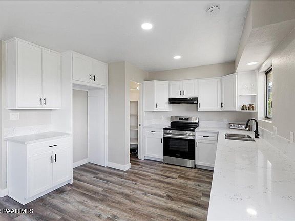 5th image of 1287 N Lois Dr