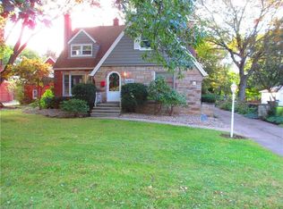 4860 W 220th St, Fairview Park, OH