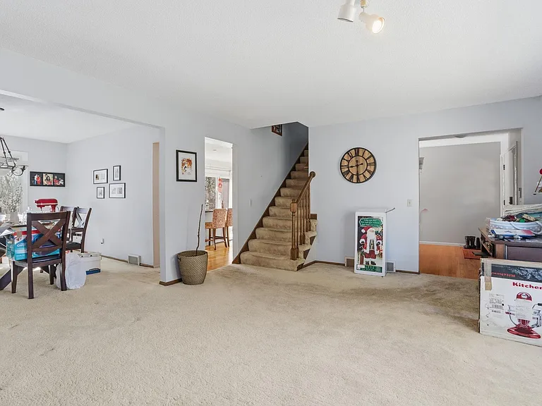 10427 Brown Farm Cir — Photo 16