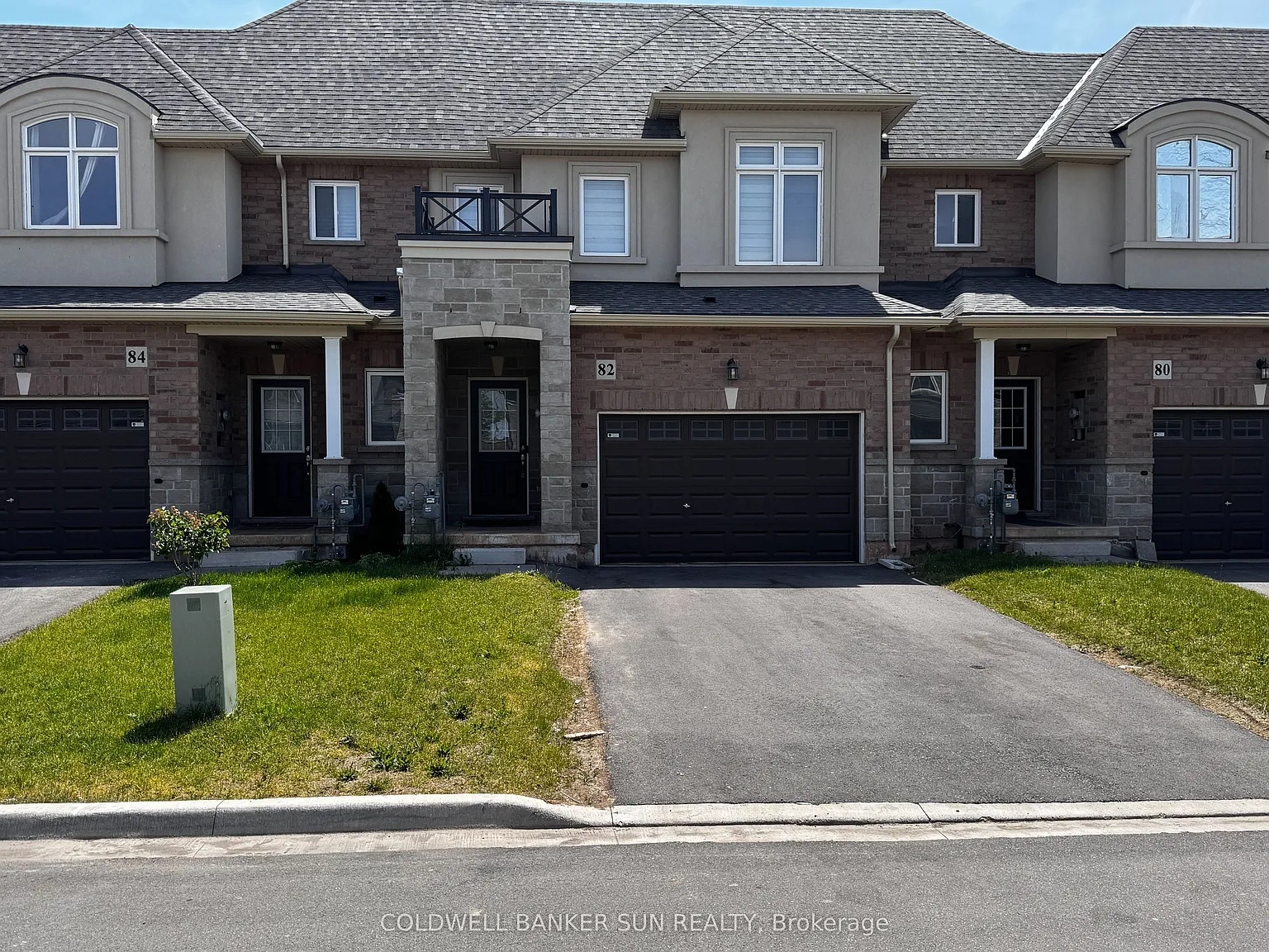 3 bed, $2,900 — Photo 1
