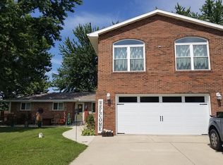 2174 Sycamore Dr, Rochester, IN 46975