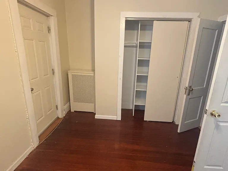 141A New Hyde Park Rd #141A — Photo 5