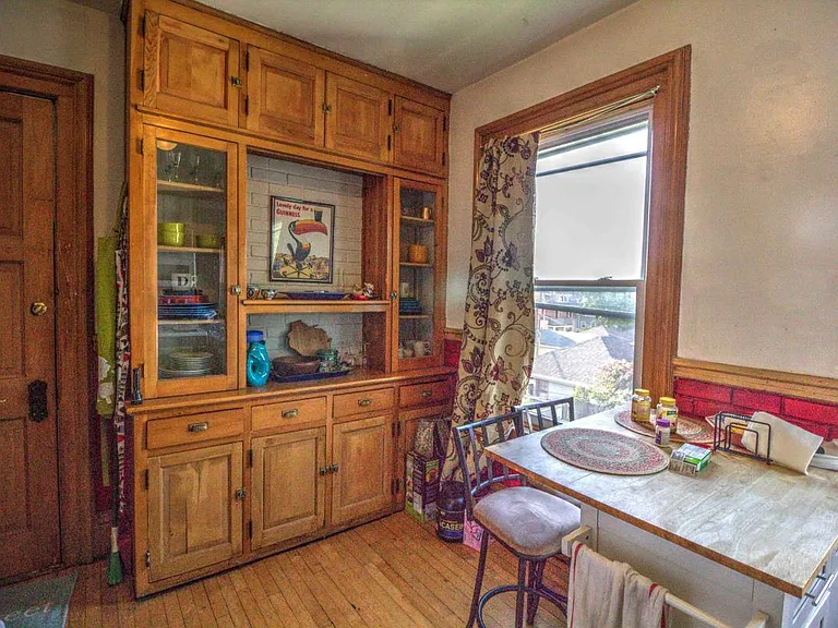 2933 S Logan Ave #1 — Photo 11