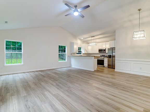 5th image of 112 Savannah River Dr