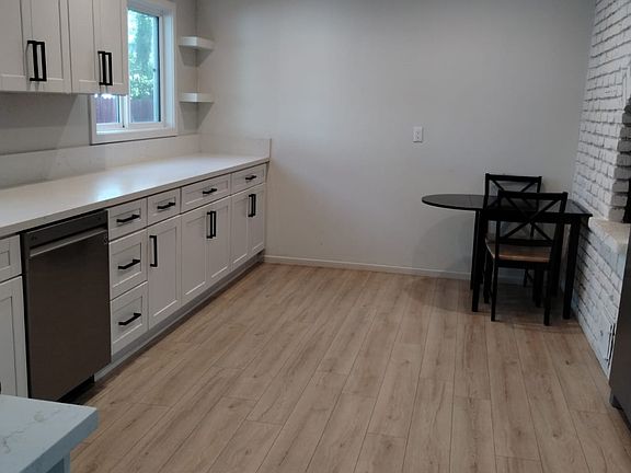 2nd image of 8534 Bothwell Rd