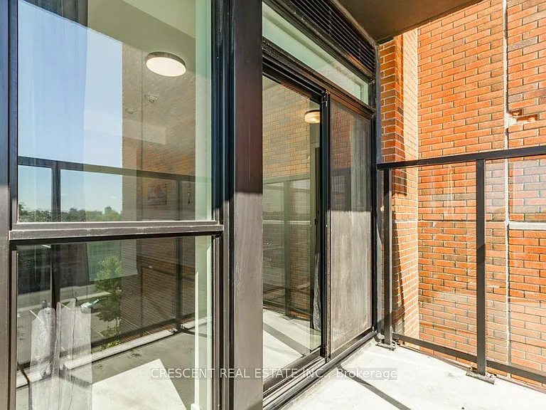 2300 Saint Clair Ave W #527 — Photo 9