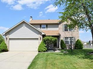 913 N Main St, Fortville, IN 46040