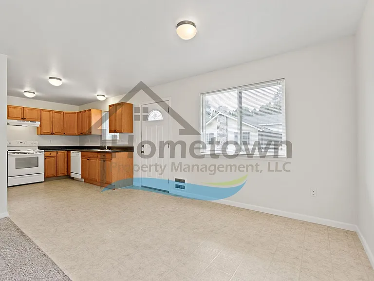 6498 Tamarack Ln — Photo 5