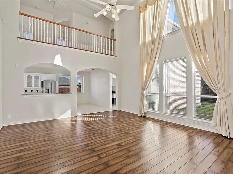 1313 Bradbury Dr — Photo 8