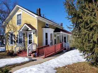 1326 Maple St, Racine, WI 53404