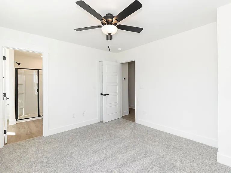 1057 E Harnett St — Photo 7
