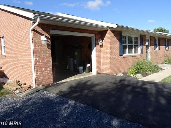 4th image of 750 Ryan Ln