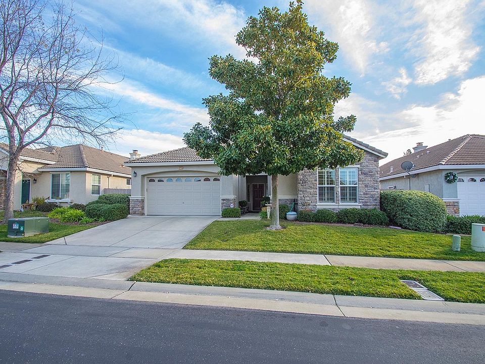1st image of 4795 Monte Mar Dr