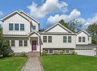 2 Rose Ln, Summit, NJ 07901