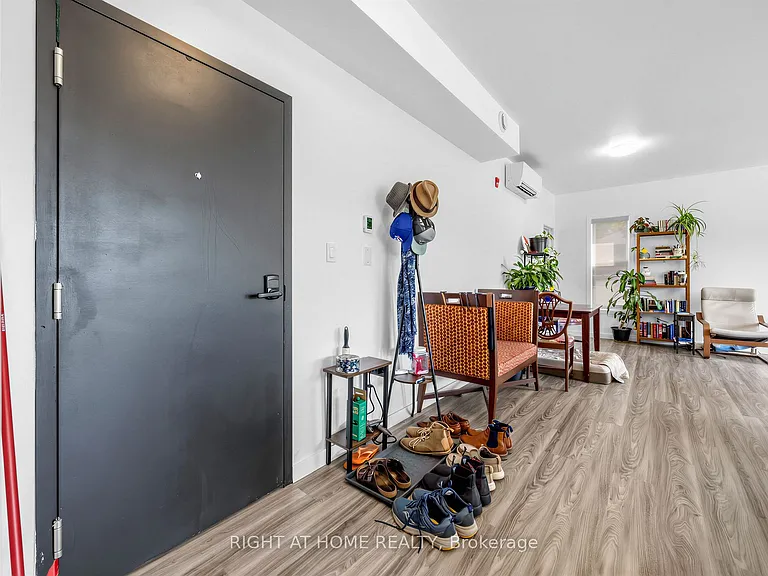 148 Glenlake Ave #8 — Photo 18