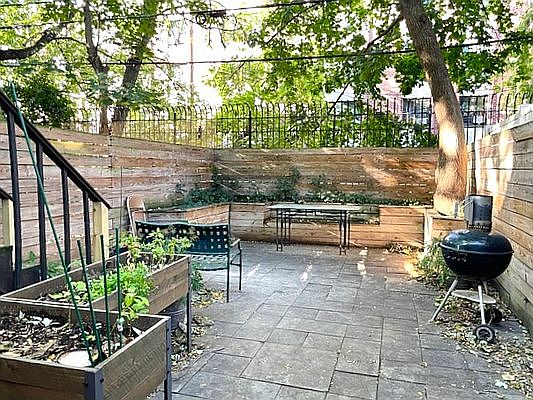 1st image of 313 Quincy St #1