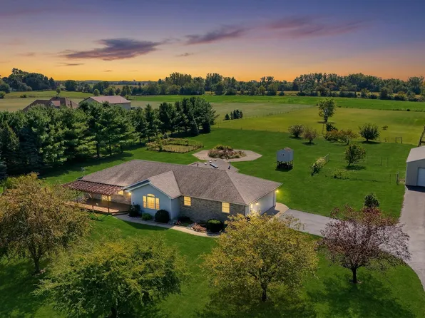 10095 W 157th Ave, Lowell, IN 46356