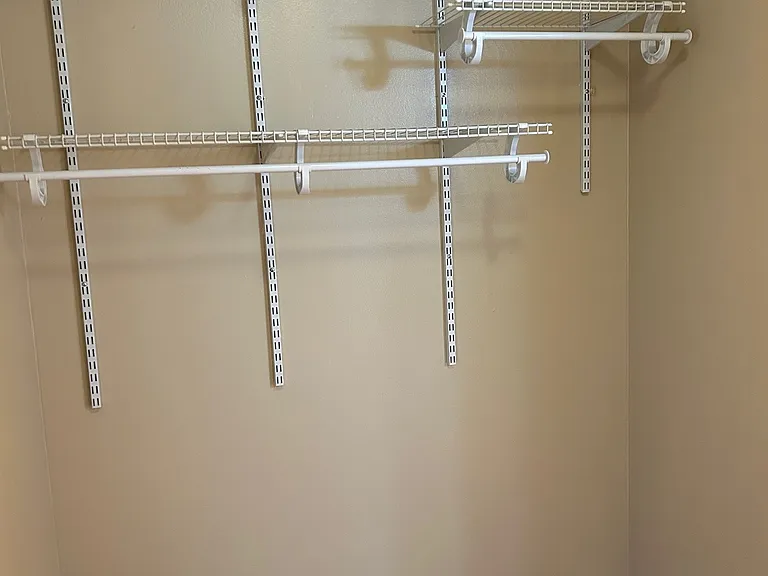 139 Sparrow Dr #3F — Photo 18