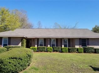 2017 Green Acres Dr, Montgomery, AL 36106