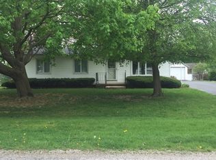 615 E Boone St, Tolono, IL 61880