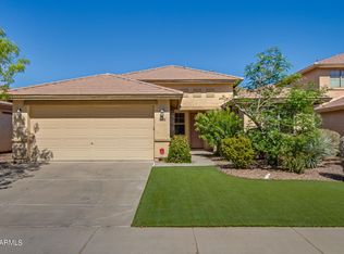734 W Desert Hills Dr, San Tan Valley, AZ 85143