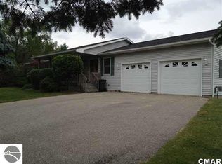 11860 N Wyman Rd, Blanchard, MI 49310