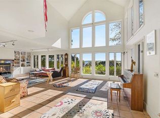 106 Overlook Dr, Charlevoix, MI 49720