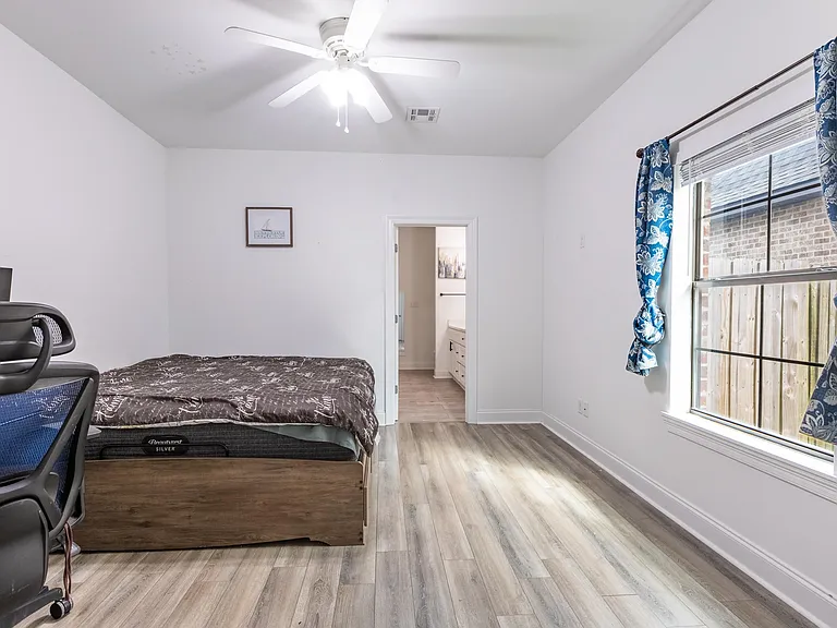 379 Shoal Dr — Photo 10