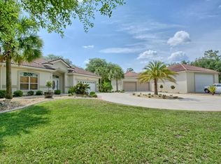 2097 County Road 245c, Oxford, FL 34484