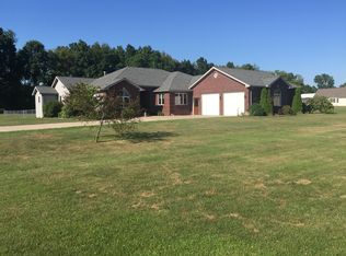 16188 Railroad St, Petersburg, MI 49270