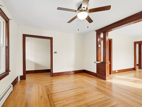 3rd image of 16 Berkley Ave APT 1