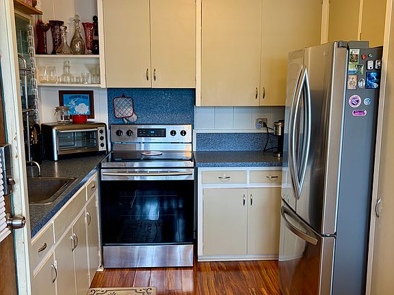 5th image of 8027B Kekaha Rd #B