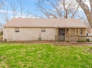 6509 Cernech Rd, Kansas City, KS 66104