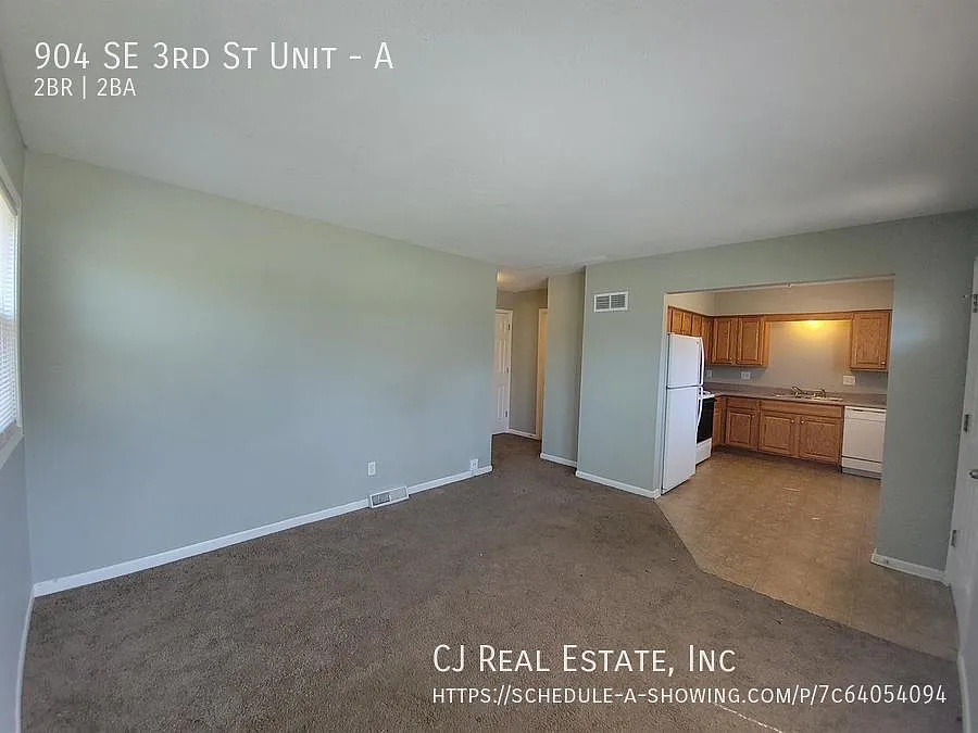 2 bed, 1.5 bath, $1,245 — Photo 2