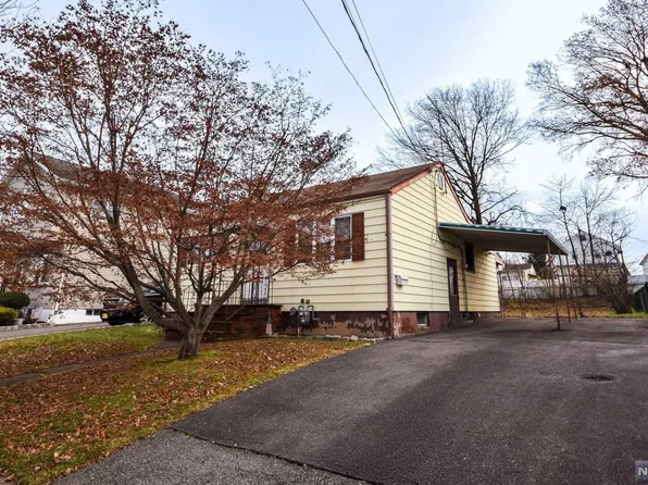 13 Roosevelt Ave, Totowa, NJ 07512