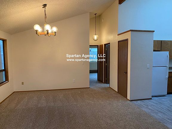 4th image of 15412 Garden St E APT A