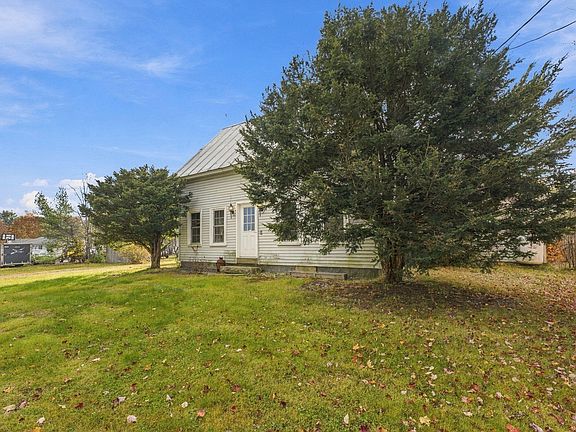 3rd image of 158 Mercer Road