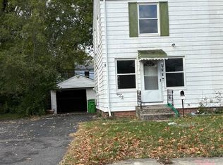 1566 E 256th St, Euclid, OH 44132