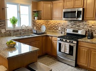 62 Berlin St #2, Providence, RI 02908