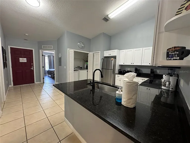 2802 Club Cortile Cir #B — Photo 15