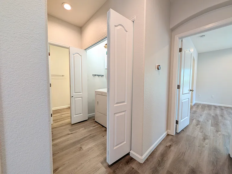 501 Elmhurst Way #A — Photo 13