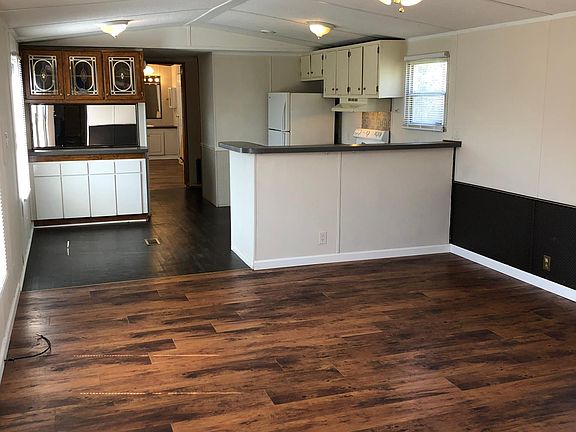 2nd image of 4407 Bach Dr