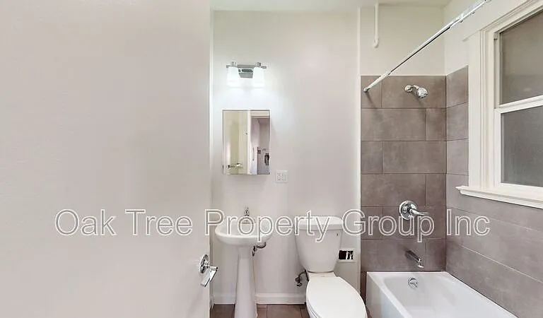 509 Sycamore St #10 — Photo 9