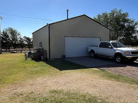 4th image of 920 N Road I